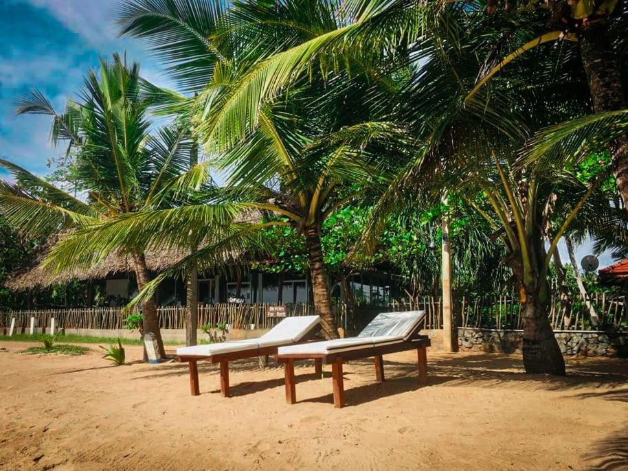 Serenity Beach Cabanas แทนกาลเล ภายนอก รูปภาพ