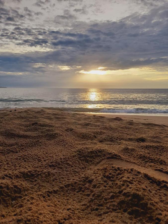 Serenity Beach Cabanas แทนกาลเล ภายนอก รูปภาพ